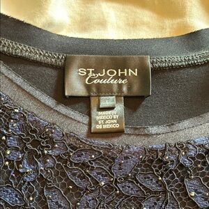 St. John Couture Black and Gold Short Sleeve Top